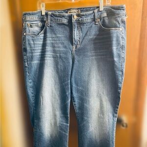 Torrid Mid-Rise Slim Boot Cut Jeans. Size 20T